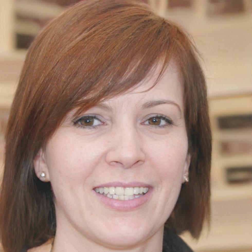 Professional headshot of blockchain technology instructor